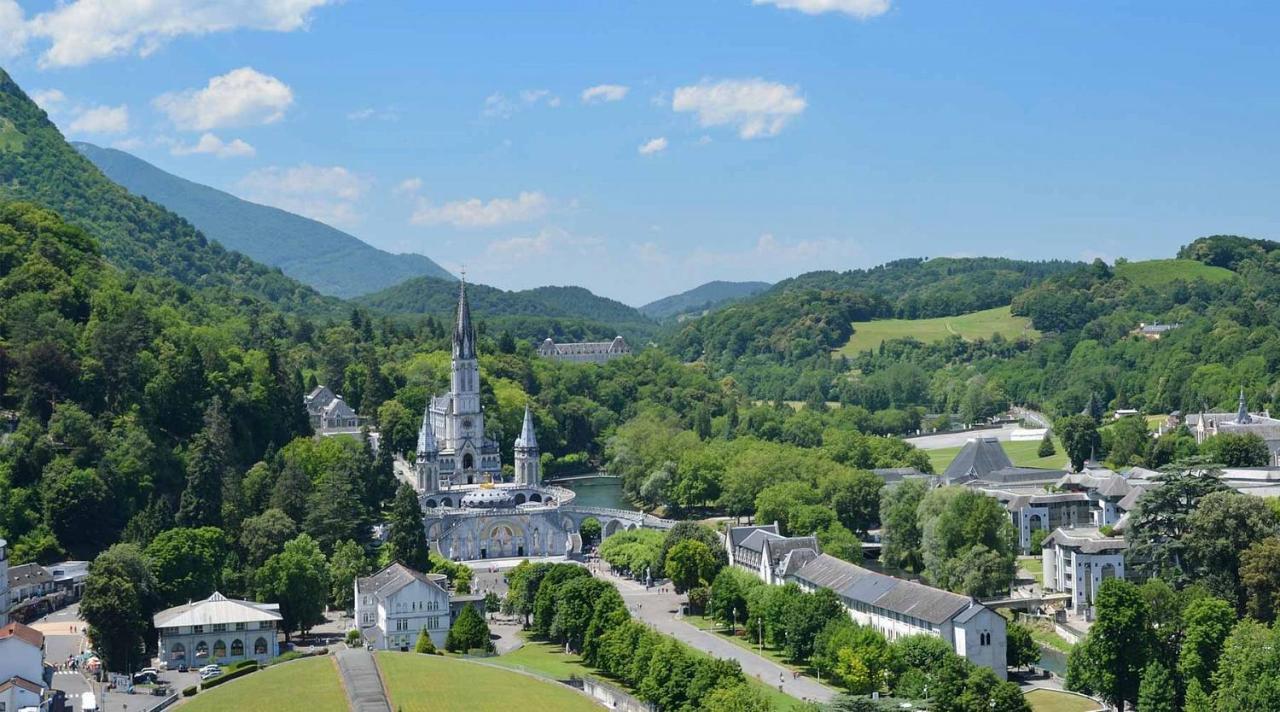 Appart Lourdes 100 M Gare - 4 Places Avec Balcon 10Mn Sanctuaire Ngoại thất bức ảnh